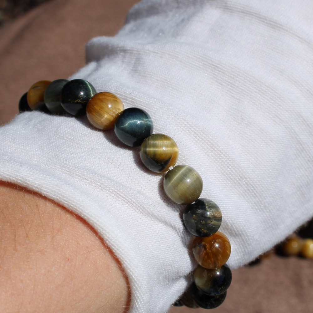Tiger Eye Bracelet – Natural Crystal Stretch Bracelet – Handmade Gemstone Jewel - Picture 2 of 6